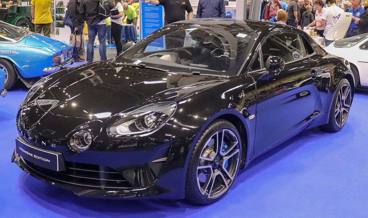 Alpine A110, exterior