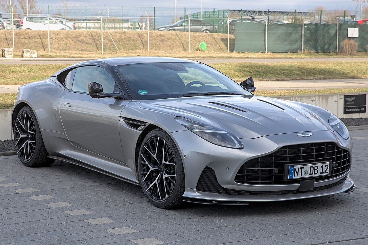 Aston Martin DB12, exterior