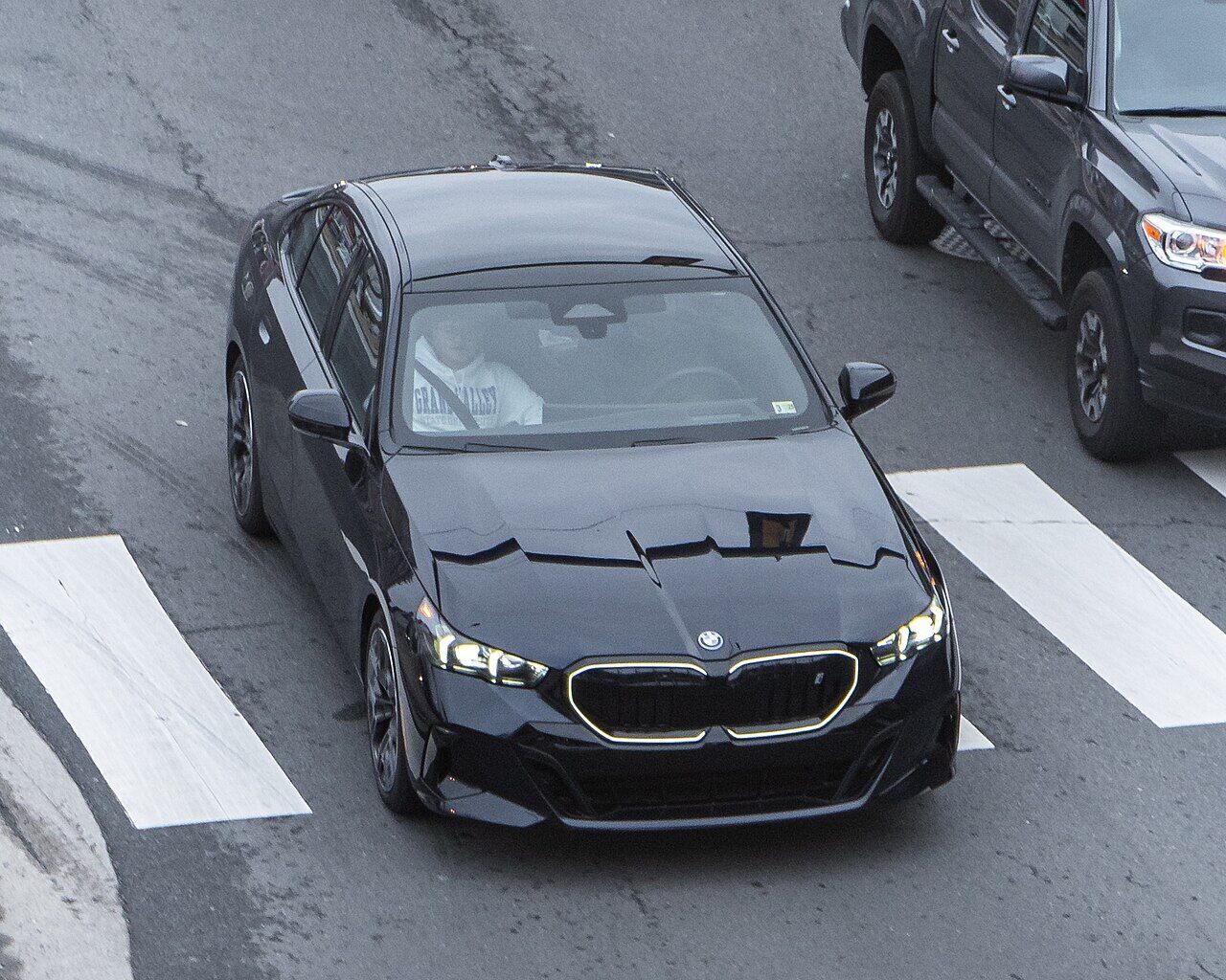 BMW i5, exterieur
