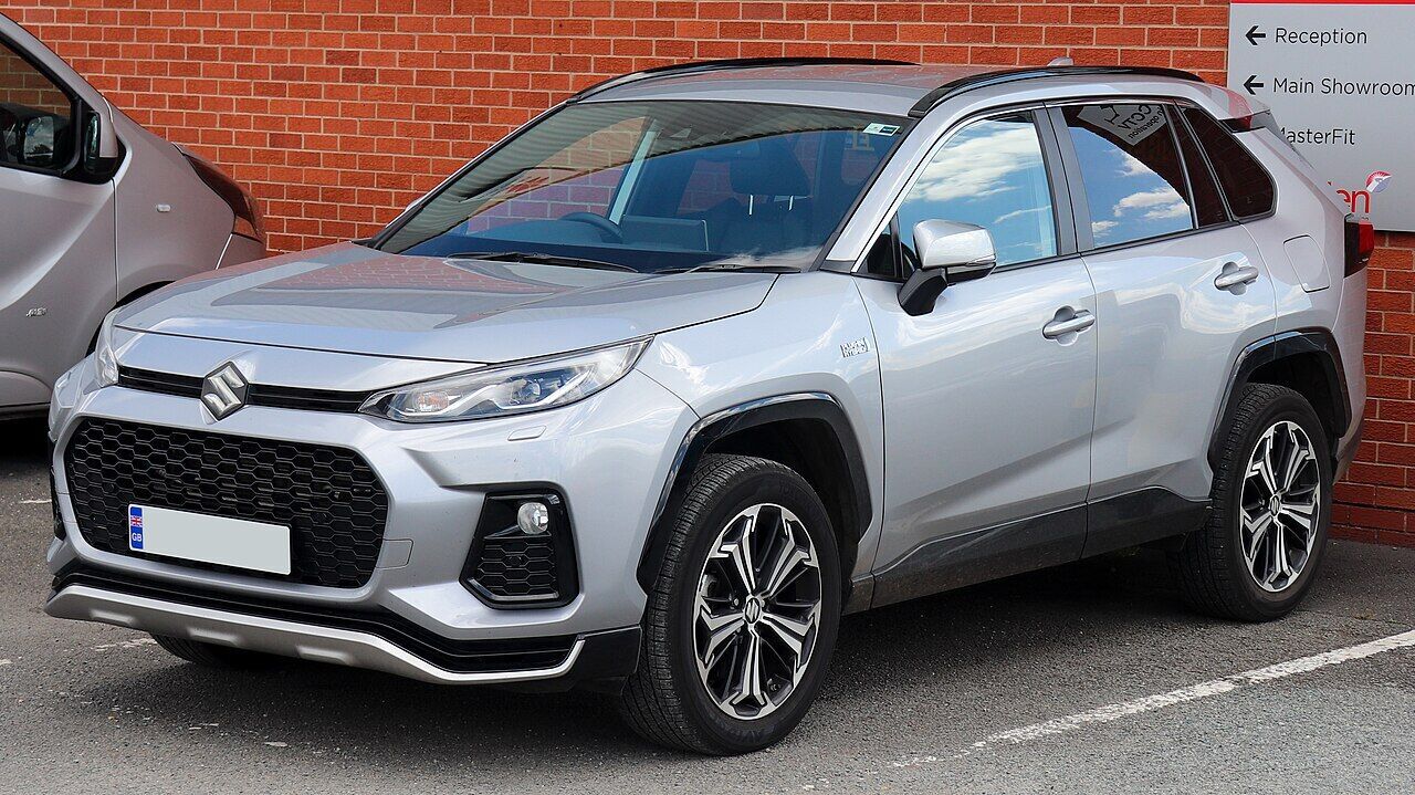 Suzuki Across, exterior